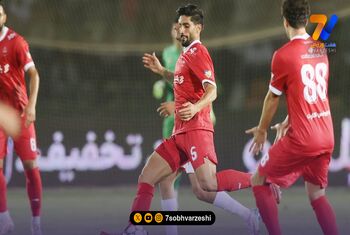 دو بازیکن اصلی پرسپولیس بازی با فجر را از دست دادند