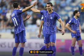 بدشانسی مدافع ازبک استقلال؛ یک گل و یک پاس گل سوخت!