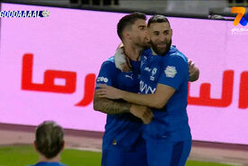 گل اول الهلال به الحزم توسط کریم بنزما