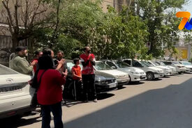 هواداران پرسپولیس: فدراسیون عدالت، مهدی تاج حمایت!