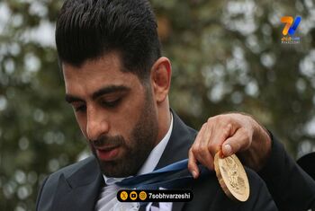 نگاهی به چیدمان خانه هادی ساروی قهرمان کشتی