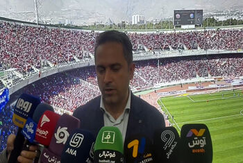 خطیر: تا آنجا که بتوانم، این کتاب را در اختیار مدیران استقلال و پرسپولیس قرار می دهم