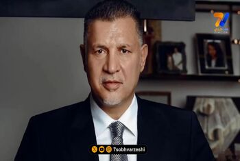 دورهمی خانوادگی علی دایی در کنار مادر و 4 برادرش